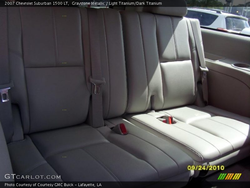 Graystone Metallic / Light Titanium/Dark Titanium 2007 Chevrolet Suburban 1500 LT