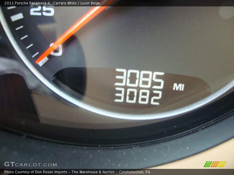 Carrara White / Luxor Beige 2011 Porsche Panamera 4