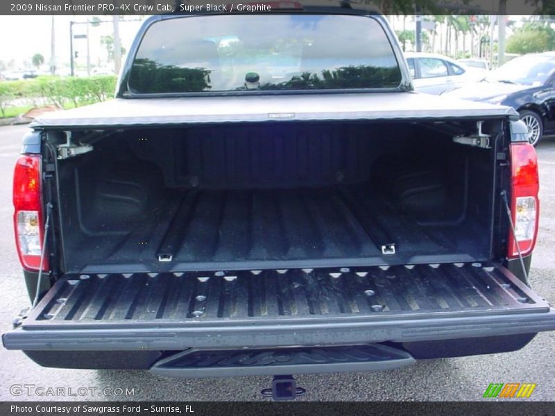 Super Black / Graphite 2009 Nissan Frontier PRO-4X Crew Cab