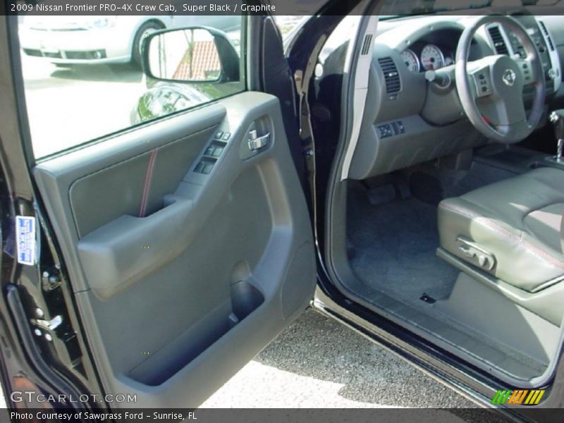 Super Black / Graphite 2009 Nissan Frontier PRO-4X Crew Cab