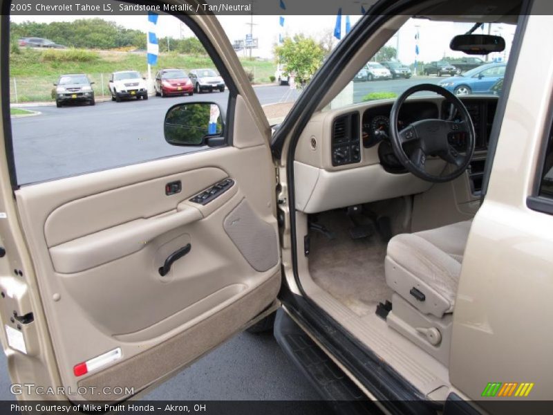 Sandstone Metallic / Tan/Neutral 2005 Chevrolet Tahoe LS