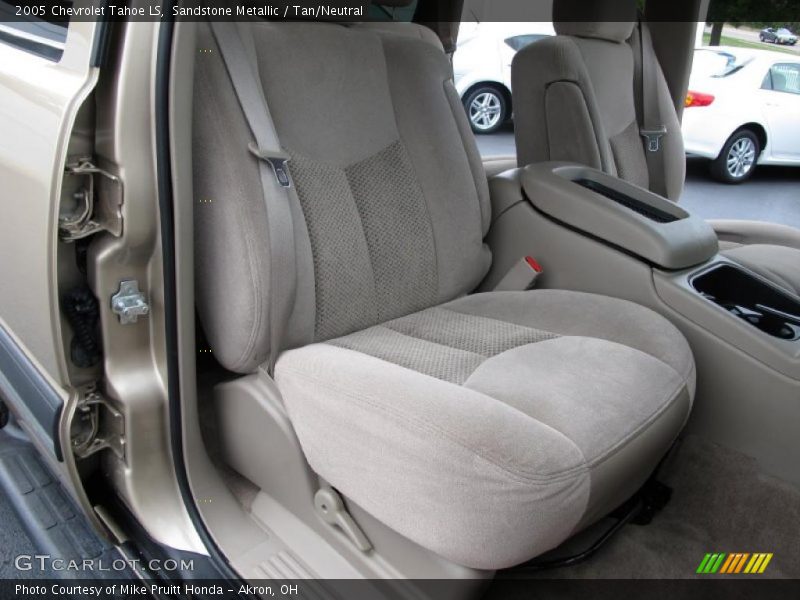 Sandstone Metallic / Tan/Neutral 2005 Chevrolet Tahoe LS