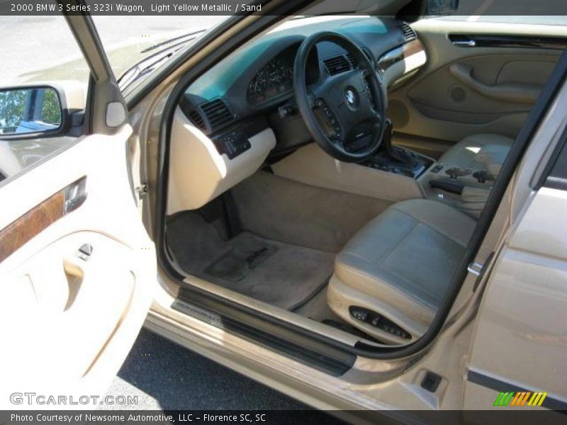 Light Yellow Metallic / Sand 2000 BMW 3 Series 323i Wagon