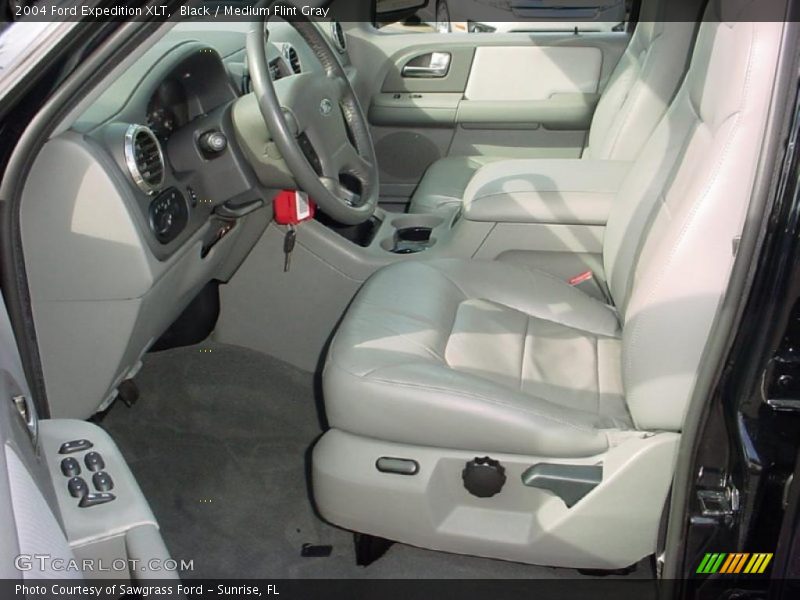 Black / Medium Flint Gray 2004 Ford Expedition XLT