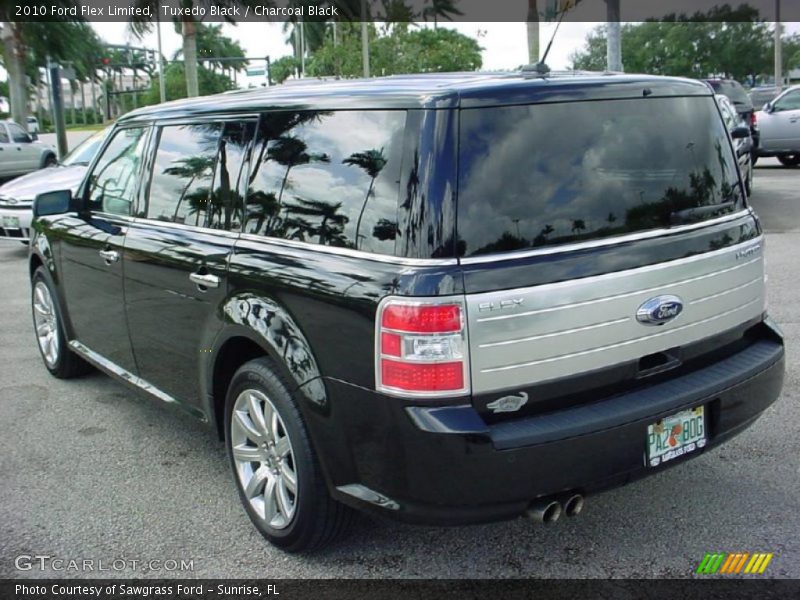 Tuxedo Black / Charcoal Black 2010 Ford Flex Limited