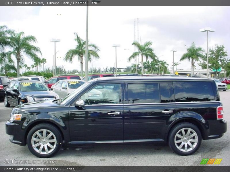 Tuxedo Black / Charcoal Black 2010 Ford Flex Limited