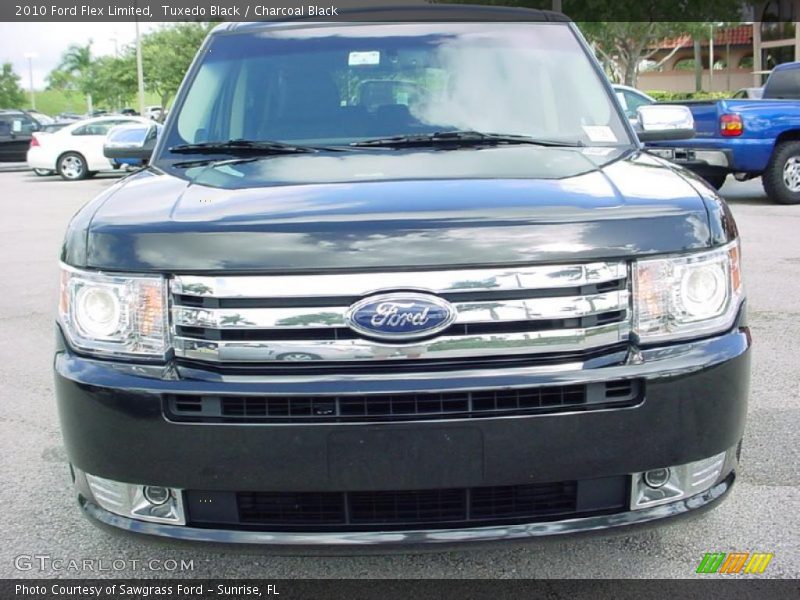 Tuxedo Black / Charcoal Black 2010 Ford Flex Limited