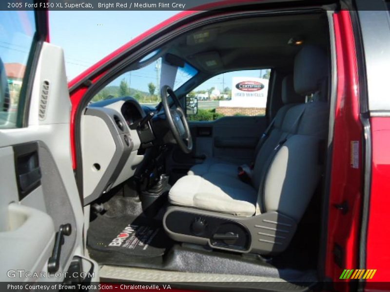 Bright Red / Medium Flint Grey 2005 Ford F150 XL SuperCab