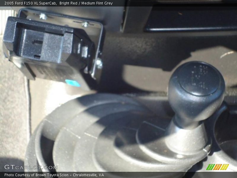 Bright Red / Medium Flint Grey 2005 Ford F150 XL SuperCab