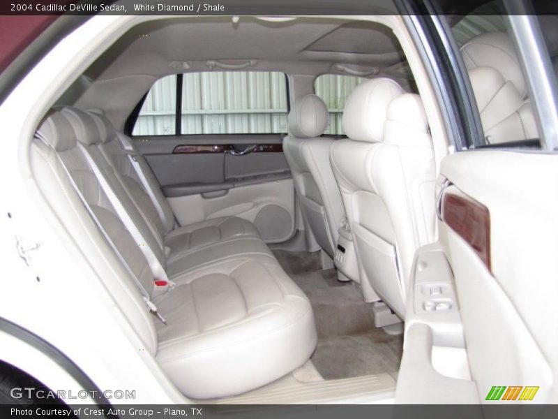 White Diamond / Shale 2004 Cadillac DeVille Sedan