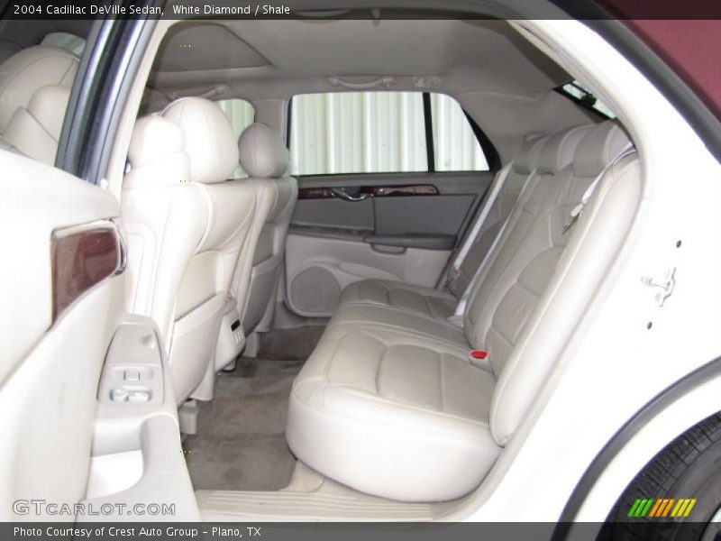 White Diamond / Shale 2004 Cadillac DeVille Sedan