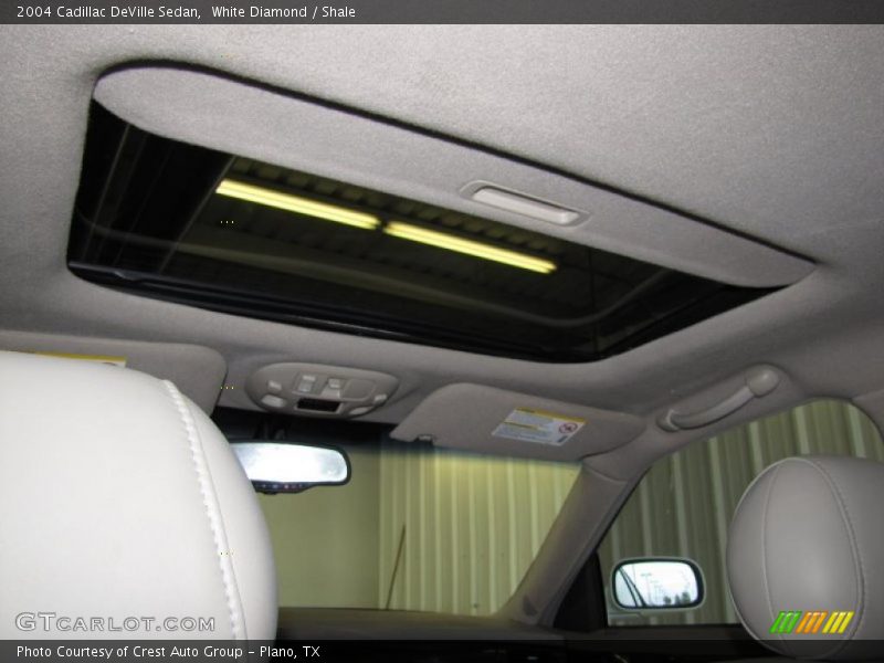 White Diamond / Shale 2004 Cadillac DeVille Sedan