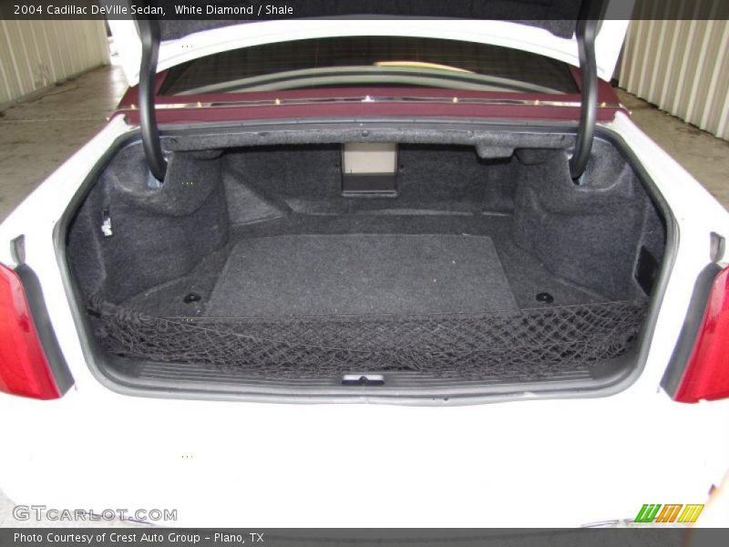 White Diamond / Shale 2004 Cadillac DeVille Sedan