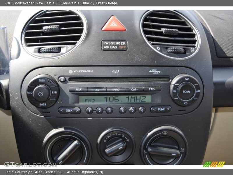 Black / Cream Beige 2008 Volkswagen New Beetle SE Convertible