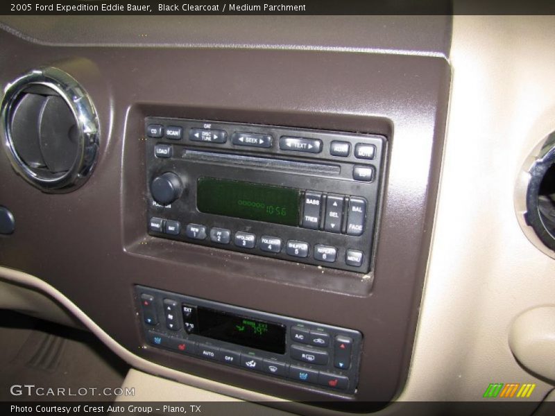 Black Clearcoat / Medium Parchment 2005 Ford Expedition Eddie Bauer