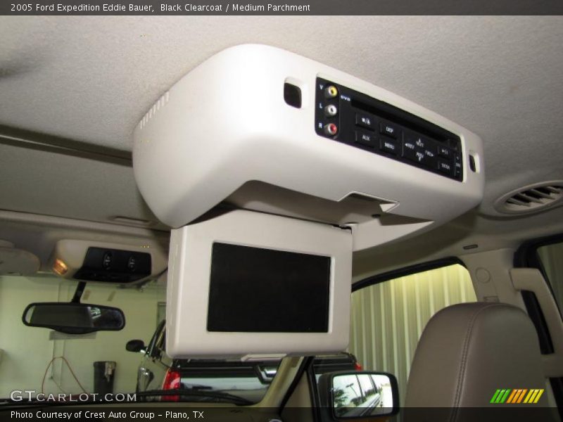 Black Clearcoat / Medium Parchment 2005 Ford Expedition Eddie Bauer