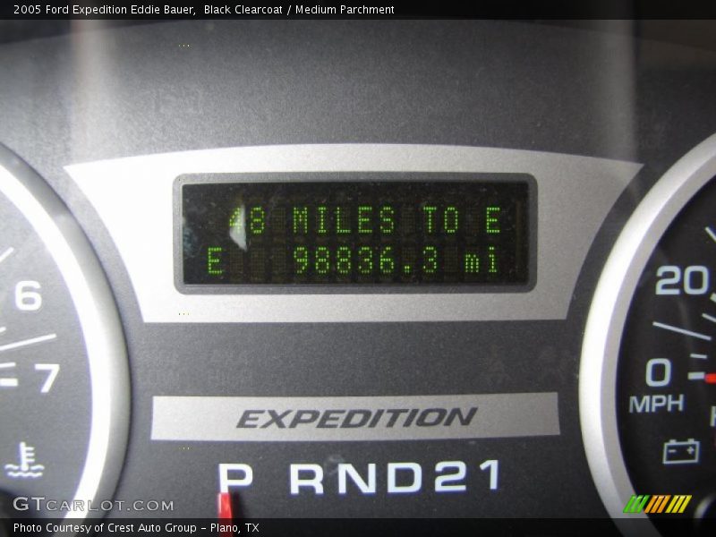 Black Clearcoat / Medium Parchment 2005 Ford Expedition Eddie Bauer
