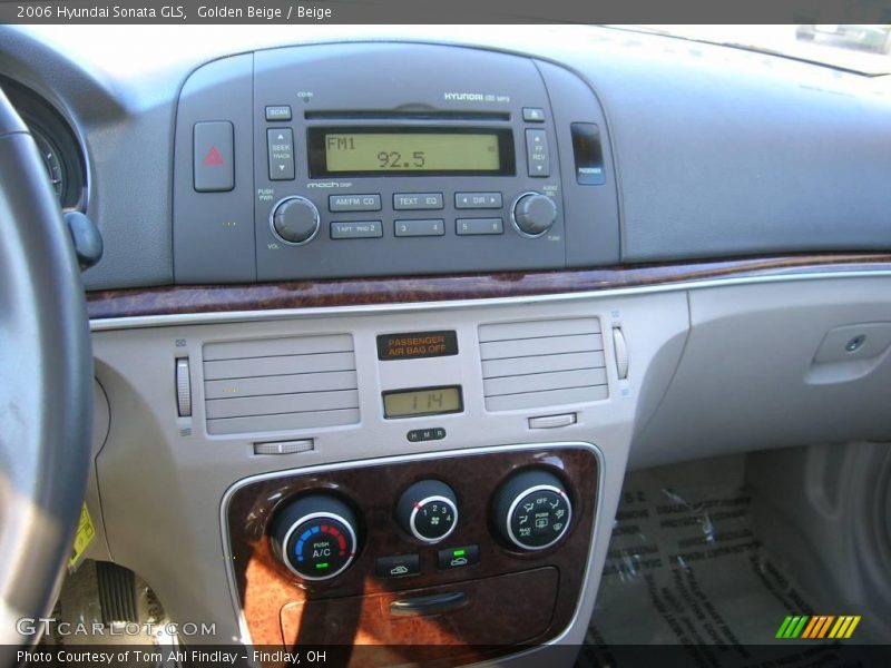 Golden Beige / Beige 2006 Hyundai Sonata GLS