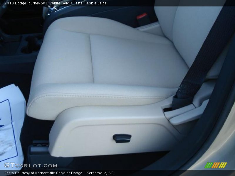 White Gold / Pastel Pebble Beige 2010 Dodge Journey SXT
