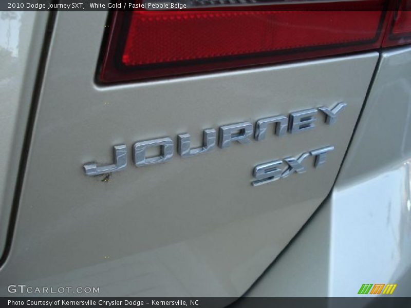 White Gold / Pastel Pebble Beige 2010 Dodge Journey SXT