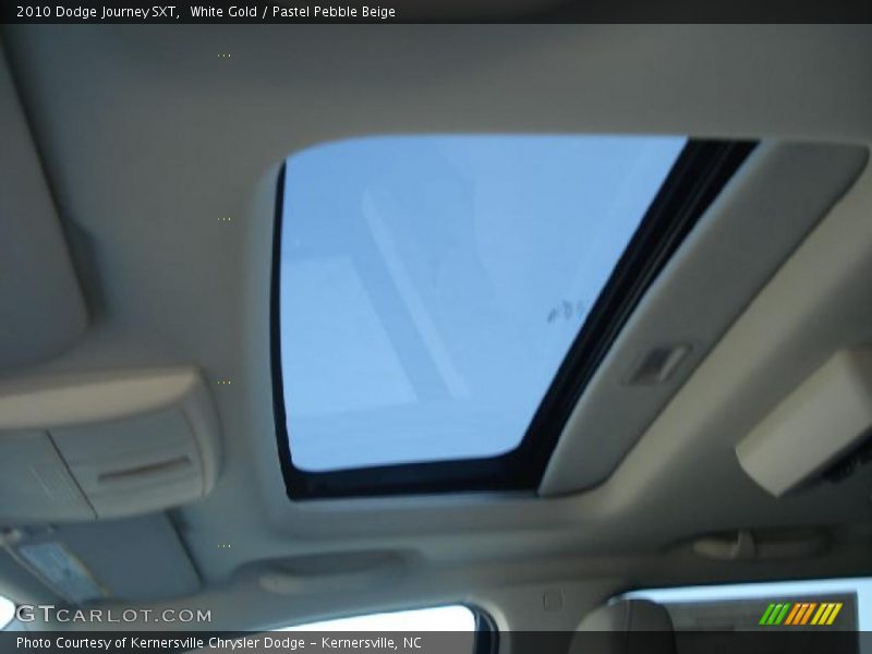 White Gold / Pastel Pebble Beige 2010 Dodge Journey SXT