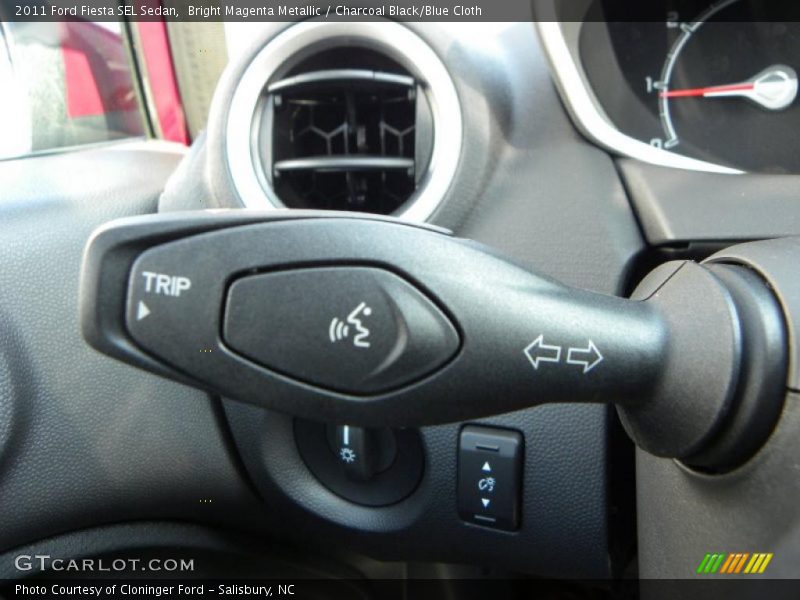 Bright Magenta Metallic / Charcoal Black/Blue Cloth 2011 Ford Fiesta SEL Sedan