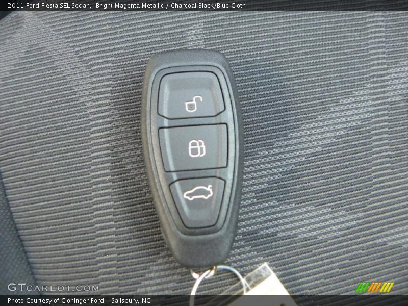 Bright Magenta Metallic / Charcoal Black/Blue Cloth 2011 Ford Fiesta SEL Sedan