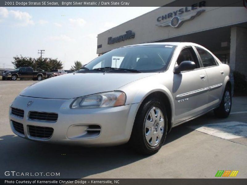 Bright Silver Metallic / Dark Slate Gray 2001 Dodge Stratus SE Sedan