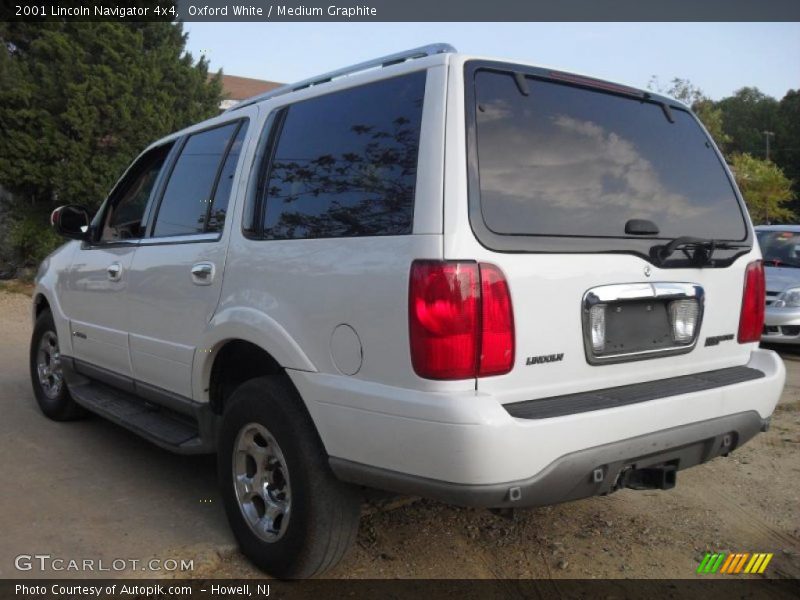 Oxford White / Medium Graphite 2001 Lincoln Navigator 4x4