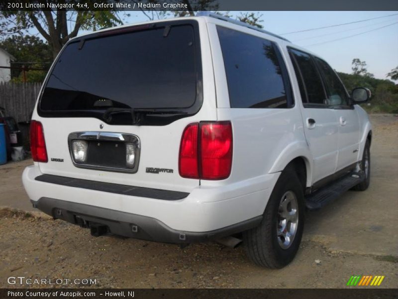 Oxford White / Medium Graphite 2001 Lincoln Navigator 4x4