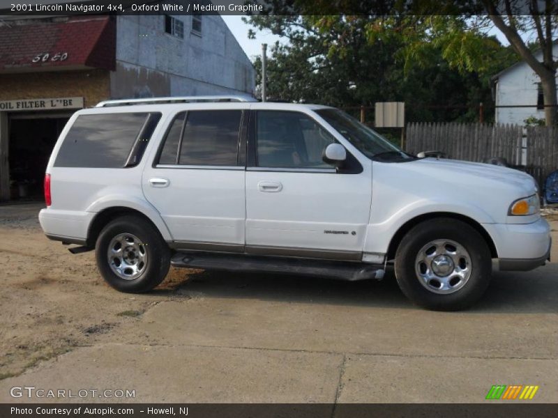 Oxford White / Medium Graphite 2001 Lincoln Navigator 4x4