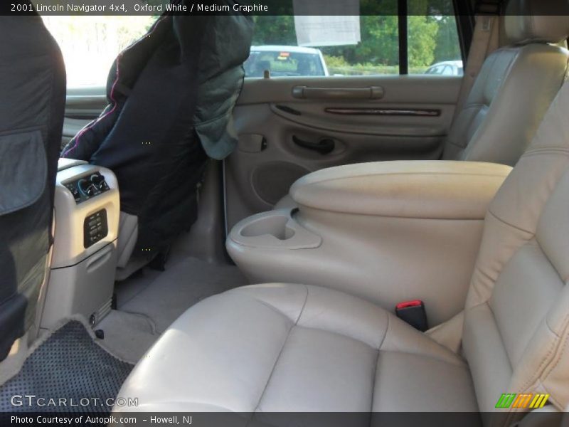 Oxford White / Medium Graphite 2001 Lincoln Navigator 4x4