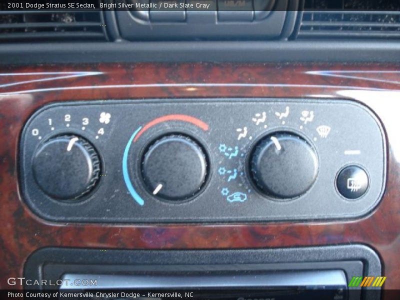 Bright Silver Metallic / Dark Slate Gray 2001 Dodge Stratus SE Sedan