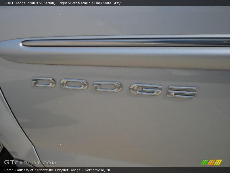 Bright Silver Metallic / Dark Slate Gray 2001 Dodge Stratus SE Sedan
