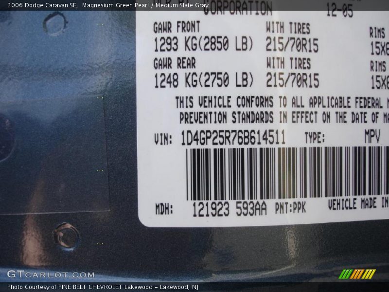Magnesium Green Pearl / Medium Slate Gray 2006 Dodge Caravan SE