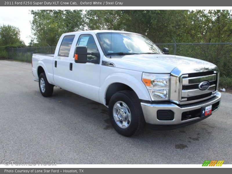 Oxford White / Steel Gray 2011 Ford F250 Super Duty XLT Crew Cab
