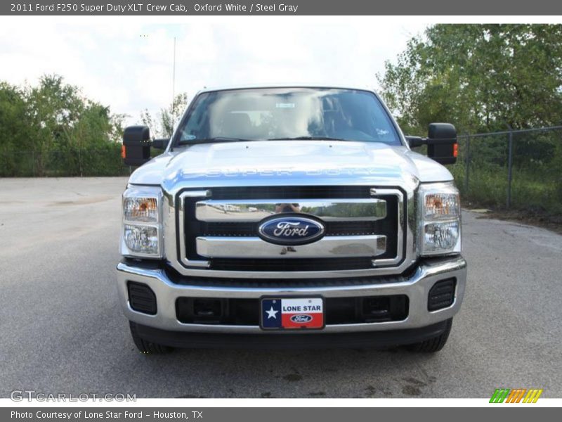 Oxford White / Steel Gray 2011 Ford F250 Super Duty XLT Crew Cab