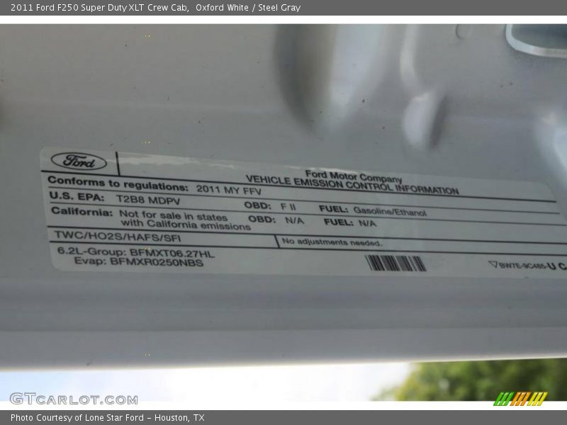 Oxford White / Steel Gray 2011 Ford F250 Super Duty XLT Crew Cab