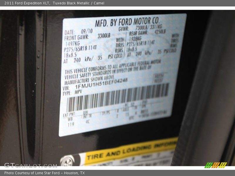 Tuxedo Black Metallic / Camel 2011 Ford Expedition XLT