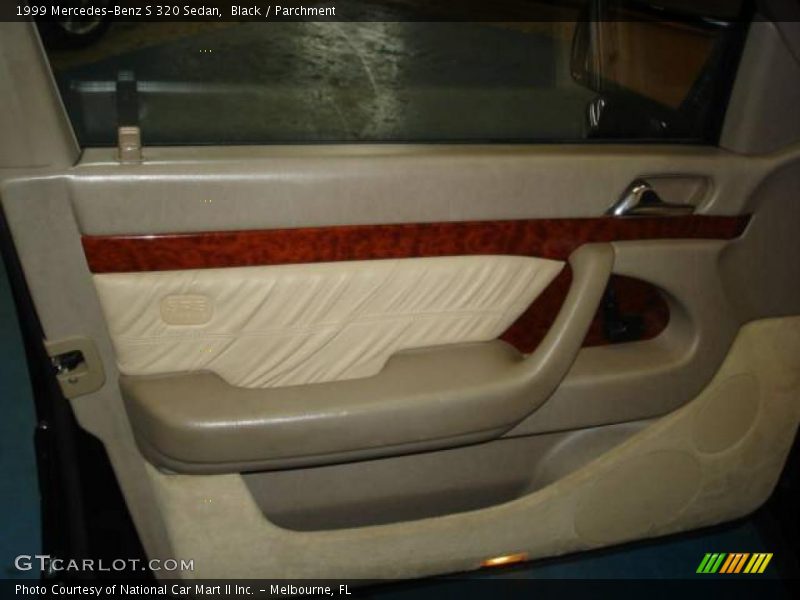Black / Parchment 1999 Mercedes-Benz S 320 Sedan