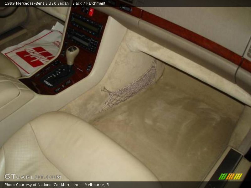 Black / Parchment 1999 Mercedes-Benz S 320 Sedan