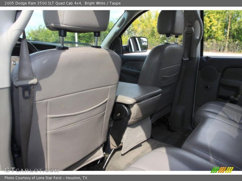 Bright White / Taupe 2005 Dodge Ram 3500 SLT Quad Cab 4x4