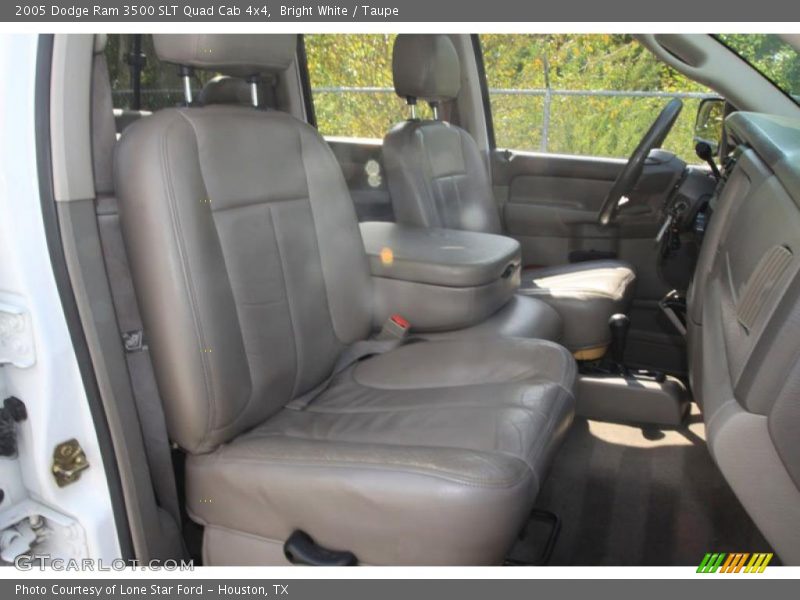 Bright White / Taupe 2005 Dodge Ram 3500 SLT Quad Cab 4x4