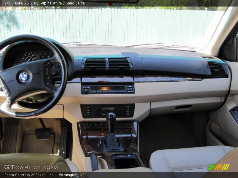 Alpine White / Sand Beige 2005 BMW X5 3.0i