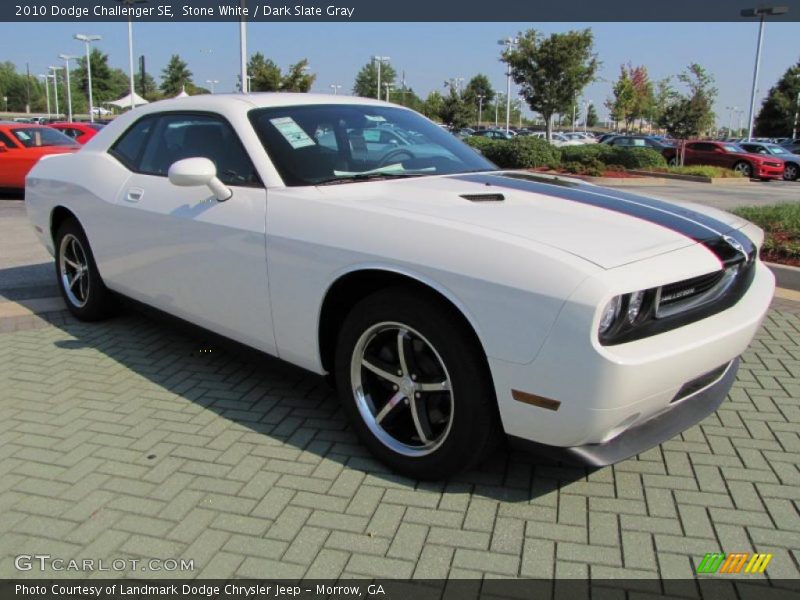 Stone White / Dark Slate Gray 2010 Dodge Challenger SE