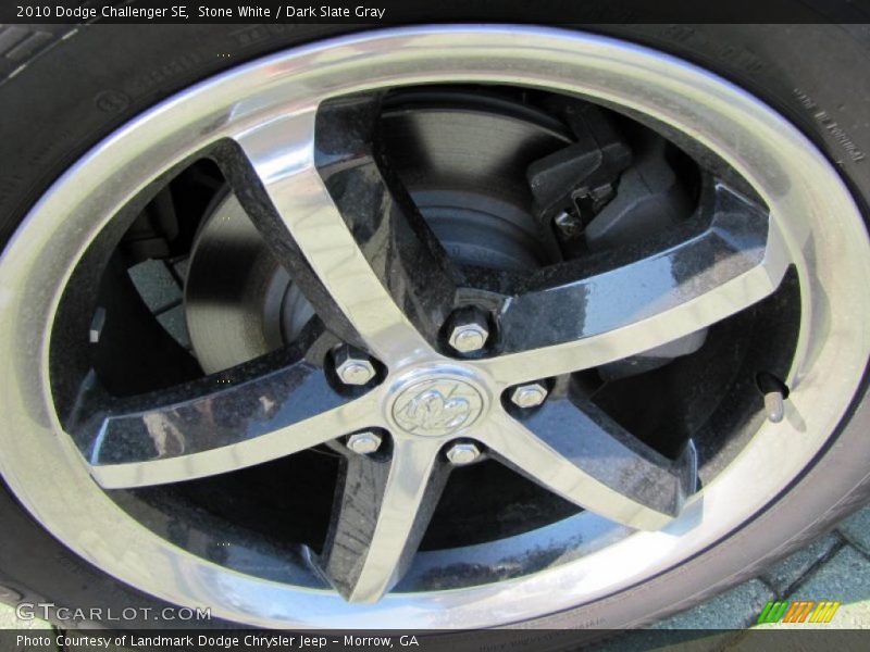 Stone White / Dark Slate Gray 2010 Dodge Challenger SE