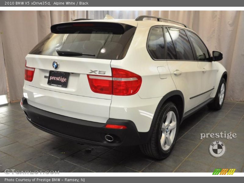 Alpine White / Black 2010 BMW X5 xDrive35d