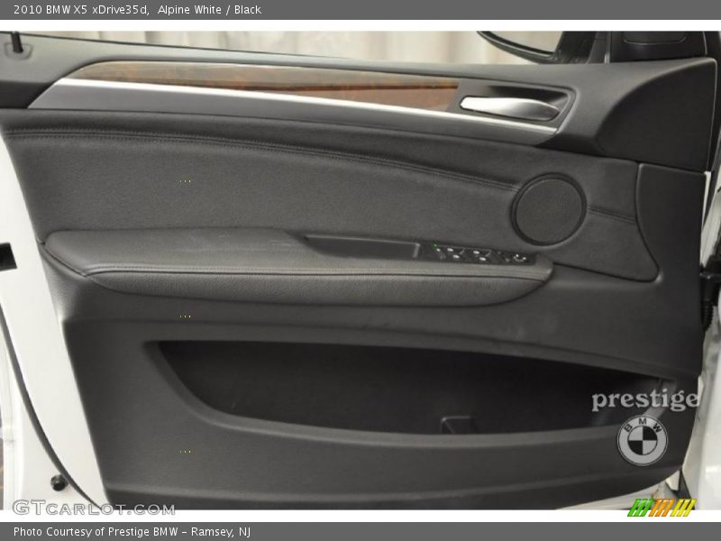 Alpine White / Black 2010 BMW X5 xDrive35d