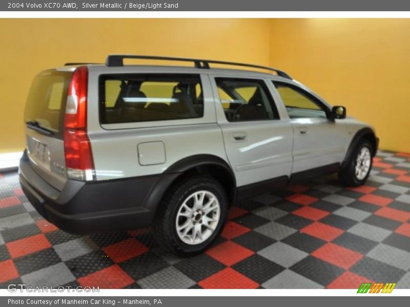 Silver Metallic / Beige/Light Sand 2004 Volvo XC70 AWD