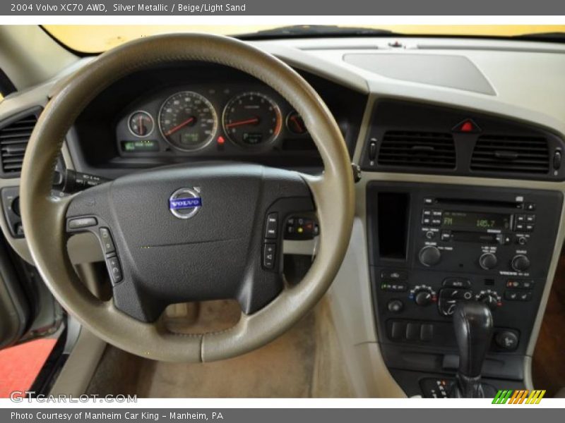 Silver Metallic / Beige/Light Sand 2004 Volvo XC70 AWD